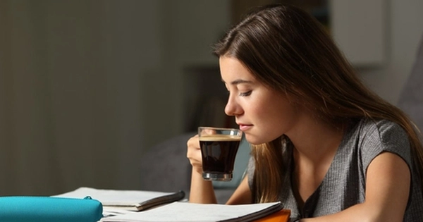 Cà phê vào buổi chiều giúp chống cơn buồn ngủ