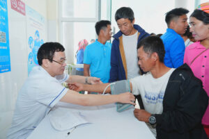 Lợi ích của miễn viện phí theo kinh nghiệm quốc tế